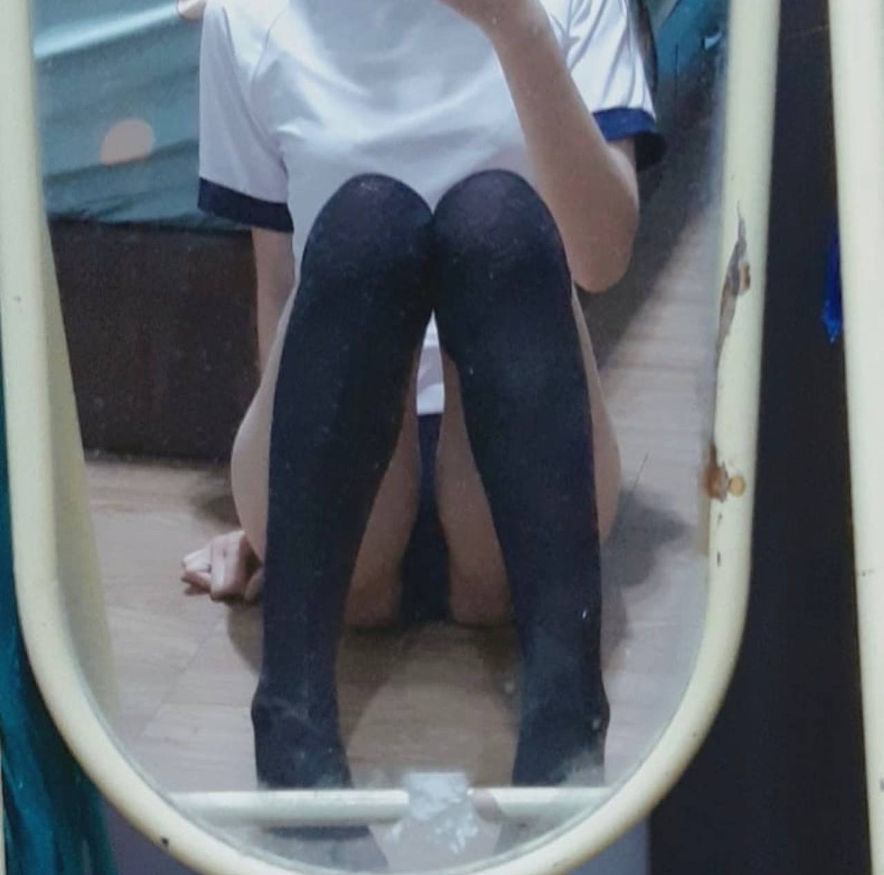 some cùng con vợ thằng bạn thân