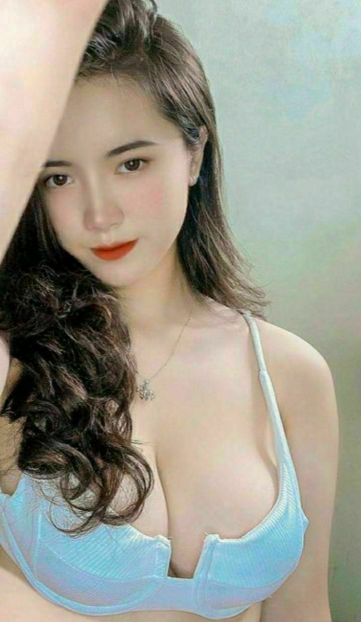 Mối tình ngắn ngủi với cô nàng cạnh nhà đã có Anh xã cạnh bên